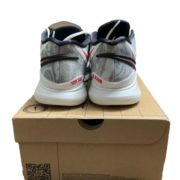 Nike Kyrie 8 White University Red/Black Unisex NIB - Picture 6 of 11